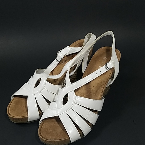 SOLD EBAY Aerosoles Sassy Plush Wedge Sandals 8 - Picture 2 of 8